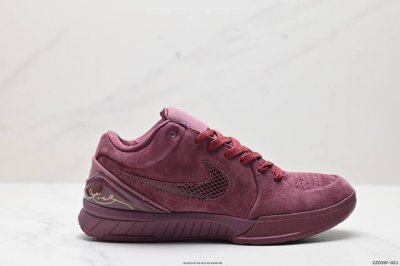 公司级耐克 Nike Zoom Kobe Iv 4 Protro Carpe Diem 科比4 复刻低运帮动篮球鞋。全打新造的 Nike Zoom Kobe4问
