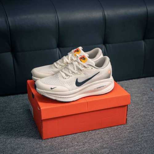 230 核心私 nike Air Zoom Vomero 18X 全新科技提前原鞋开发 运动跑鞋 区别市面真标版本 必定是官方强力主推款式，真正的Zoom缓震科