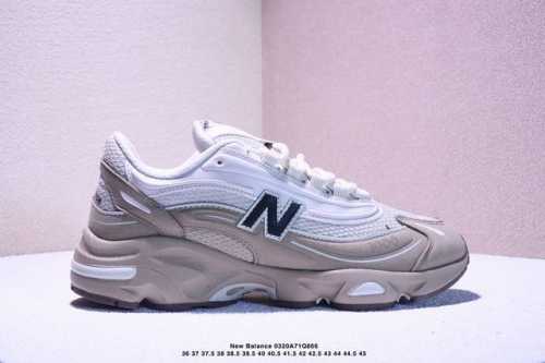 220 公司级新百伦New Balance 1000 系列低帮复古老爹风休闲运动跑步鞋 new Balance 在不同配色上其鞋面材质呈现不同感觉，无论是运动风