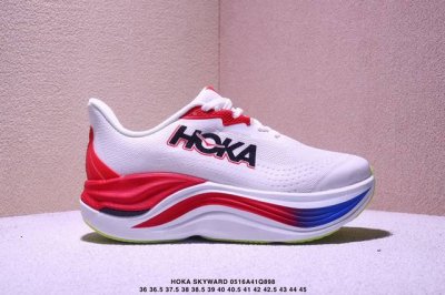 公司级Hoka Skyward X 厚底增高 运动老爹鞋 助力跑者轻松开跑 Hoka推出了一款定位于顶级缓震的现象级跑鞋 Skyward X 不出所料 在超厚的