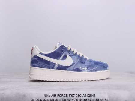 真标耐克nike Air Force 7 空军一号低帮百搭休闲运动板鞋。柔软、弹性十足的缓震性能和出色的中底设计，横跨复古与现代的外型结合，造就出风靡全球三十多 - 点击图像关闭