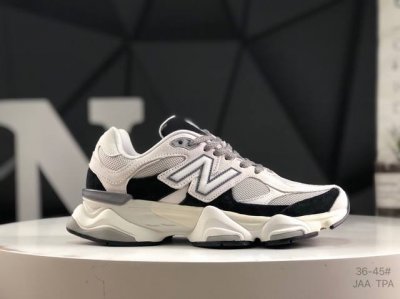 Nb New Balance 又带来了新鞋型 9060 ，并且是与芝加哥街头品牌 Joe Freshgoods 的联名款。鞋身主体采用了类似 990 系列的设计