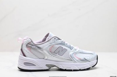 公司级new Balance Mr530系列复古老爹风网布跑步休闲运动鞋 货号:Mr530Sgc 尺码:36 37 37.5 38 38.5 39.5 40 4