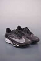Nike Air Zoom Rival Fly 6 超轻跑步鞋 织物减震轻盈跑步鞋 内置真碳 纯原版本 该鞋款专为训练和竞速而生 助力疾速畅跑 采用柔软的泡绵缓