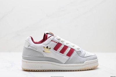 真标蛇年限定 Adidas Forum Low Cl 阿迪达斯 低帮百搭潮流休闲运动板鞋 官方货号:J P13040 Size:36 36.5 37 38 38