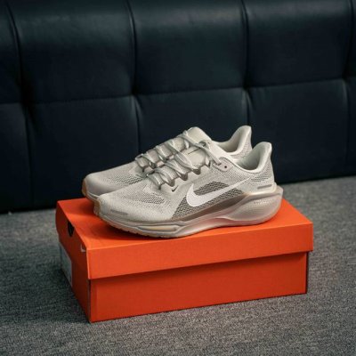 核心私 Nike Air Zoom Pegasus 41 超级飞马涡轮增压马拉松休闲运动慢跑鞋 货号：Fd2723 008 尺码：36 36.5 37.5 38