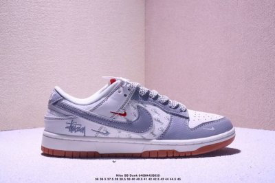 海外爆款限量发售！公司级 Nike Sb Dunk Low“斯图西系列 贴补黑勾” 周年高端定制 低帮休闲板鞋 定制鞋盒 大厂纯原品质出货 超高清洁度 皮料切割