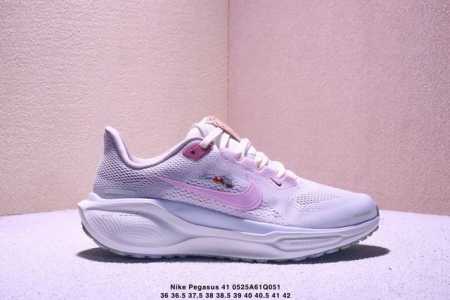 nike 飞马新鞋 触感柔软 质感升级 随着 耐克 蓝图 系列 在巴黎的盛大发布 全新一代 登月41代 Nike pegasus 41也正式登场啦 Nike p - 点击图像关闭