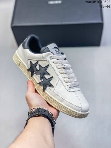 Amlrl 埃米尔25春夏新款星星德训鞋，全新The pacific 系列运动鞋，鞋侧点缀星星图案。 尺码：35 36 37 38 39 40 41 42 43