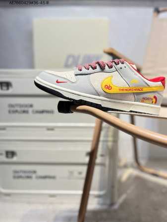 350 蛇年限定# Nike Sb Dunk Low 大厂出品 极力推荐 原装头层材料 独家版型蒸餾加工 帶來的是更好的视觉和脚感体验 大厂纯原品质出货 清洁度 - 点击图像关闭