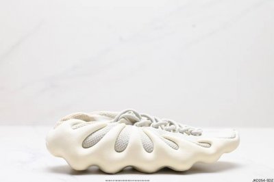 公司级阿迪达斯 Adidas Yeezy 450 侃爷椰子 贾斯丁比伯同款 编织袜套鞋 该系列搭配夸张的锯齿中底设计 独特的上翻结构十分符合各路球鞋玩家给他的爱