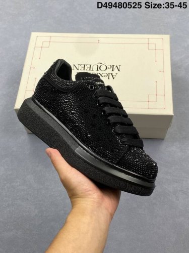 alexandermcqueen 亚历山大 麦昆Mcq 运动小白鞋 厚底增高闪尾光滑牛皮平底鞋休闲鞋 时尚女板鞋潮运动鞋 火爆到大街小巷无人不知 无人不晓的境界