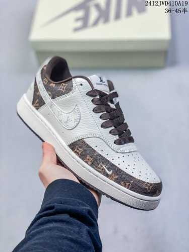 公司级nike Court Vision Lo联名 低帮百搭 透气休闲运动板鞋 兼顾舒适脚感和出众风范 演绎匠心之作 结构性的支撑贴合感结合复古篮球设计 电绣工