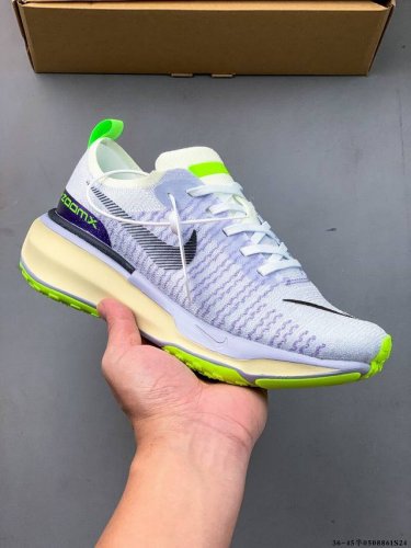 集图 公司级！Nike Zoomx Invincible Run Fk 3机能风格 跑步鞋搭载柔软泡绵，在运动中为你塑就缓震脚感。设计灵感源自日常跑步者，提供稳