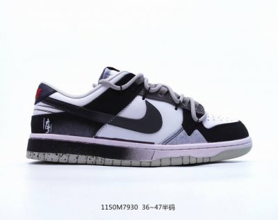耐克 Sb Dunk Low扣篮系列低帮休闲运动滑板板鞋采用纳帕鞋面材质 鞋垫嵌eva缓震物料及air Zoom气垫 全新窄版翘头耐磨橡胶大底 尺码：36 36