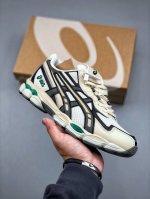 asics 亚瑟士 Gel-Nyc 低帮运动休闲跑步鞋 1203A542- 尺码：36 37 37.5 38 39 39.5 40 40.5 41.5 42 4
