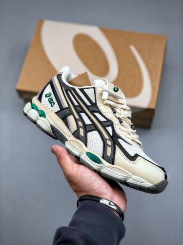 asics 亚瑟士 Gel-Nyc 低帮运动休闲跑步鞋 1203A542- 尺码：36 37 37.5 38 39 39.5 40 40.5 41.5 42 4