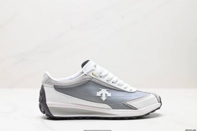 公司级迪桑特DESCENTE 舒适百搭 防滑耐磨 低帮 生活休闲鞋 货号:SO323LCR72 尺码:36 36.5 37.5 38 38.5 39 40 40