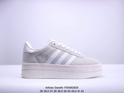 Adidas 阿迪达斯 女鞋真标半码制，升级原楦原纸版开发版型，采用翻毛皮组合纤维革鞋面材质，外置加厚橡胶大底三层松糕 女生绝对爱！阿迪达斯Adidas Ori