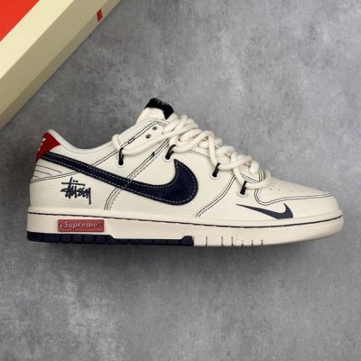 本地390 核心私 nike Sb Dunk Low“斯图西Xsup三方联名——猪八蓝勾” 周年高端定制 低帮休闲板鞋 定制鞋盒 大厂纯原品质出货 超高清洁度