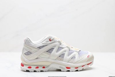 公司级Xt-Quest Panhuiadv Beige “ 萨洛蒙 探索者系列户外越野跑鞋 478478 28 鞋面采用Sensifit贴合技术 全方位贴合包裹