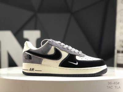 真标带半码原楦原数据纸版#采用优质皮革鞋面材质#内置全掌Air Sole气垫# 耐克 Nike Air Force 1 ’07 空军一号低帮百搭休闲运动板鞋。柔