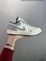 公司级Nike Air Jordan 1 Low Aj1乔1低帮休闲板鞋 同步官方配色 市场唯一独家头层皮打造 原鞋原档案开发 原厂皮料 原档冲孔鞋头 正确满胶