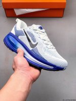 公司级！Nike Air Zoom Vomero 18 缓震透气休闲慢跑鞋 新版Vomero结合全新Zoomx和Reactx泡绵 提供双重缓震效果 铸就非凡迈步