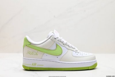 公司级nike Air Force 1‘07 原楦头原纸板 打造纯正低帮空军版型 专注外贸渠道 全掌内置蜂窝气垫 原盒配件 原厂中底钢印、拉帮完美 官方货号:Y