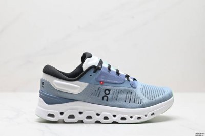 公司级on Cloudstratus 3 昂跑 户外街头机能风新兴品牌轻便中帮跑步鞋 首发实拍鞋款以网球为灵感的运动休闲鞋，大胆的复古外观与革新科技融合，助力运