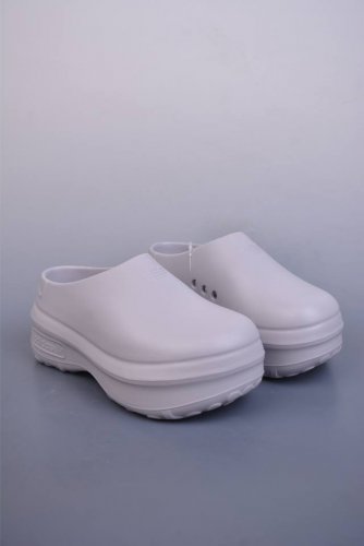 Originals Adifom Stan Smith Mule 阿迪防滑耐磨轻便 穆勒厨师鞋 轻松脚感 一穿即走 这款拖鞋旨在致敬经典的Stan Smith