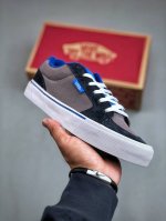 Vans Chukka Push时尚舒适 包裹性防滑 低帮 板鞋 男女同款 浅灰宝蓝拼接 颜色：vans Push面包浅灰宝蓝拼接 货号：VN000CZWHR0