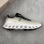 本地 核心私 公司级On昂跑Cloudtilt 轻量运动休闲鞋！ 杨幂同款，脚感很舒服，鞋底柔软且包裹性好，上脚显腿长，不用系鞋带很方便～ 不管休闲还是运动都很