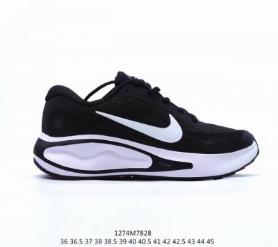 耐克 Nike Journey Run 男女子透气公路跑步鞋 搭载柔软厚实的 Comfiride 泡绵缓震配置，助你征服充满挑战的路面，大步流星，微笑前行。该鞋
