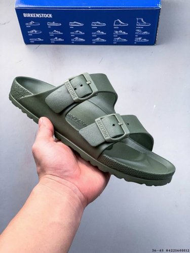 德国百年知名鞋履品牌 博肯Birkenstock Zurich系列 黑色反绒 牛皮绒面革 双扣时尚凉拖 勃肯半拖凉鞋系列 亲肤透气的人造革，搭配可调节鞋扣提升穿