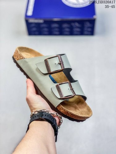 德国百年知名鞋履品牌 博肯Birkenstock Zurich系列 黑色反绒 牛皮绒面革 双扣时尚凉拖 勃肯半拖凉鞋系列 亲肤透气的人造革 搭配可调节鞋扣提升穿