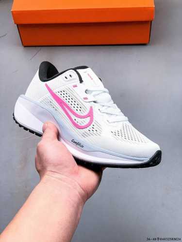 公司级！Nike Quest 6极速6代网面透气 时尚休闲跑步鞋 简约高科技设计采用多层材料，为双足带来凉爽感受和稳固体验时尚鞋面搭配中足包覆设计，提供稳固贴合
