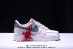 耐克 Nike Air Force 1 ’07 空军一号低帮百搭休闲运动板鞋。柔软、弹性十足的缓震性能和出色的中底设计，横跨复古与现代的外型结合，造就出风靡全球