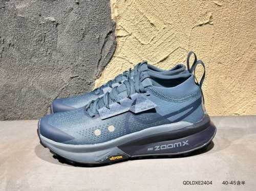 耐克 Nike Air Zoomx Zegama Trail 2运动鞋 网面透气跑步鞋兼顾迅疾外观和稳固脚感 后跟覆面和中足动态支撑巧妙融合 缔造稳定顺畅的迈步