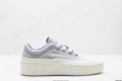 公司级Adidas Labcourt 百搭休闲轻松舒适 耐磨透气低帮 板鞋 男女同款 鞋面使用了绒毛麂皮 ，鞋面和鞋底连接处使用了包边处理，看起来更加精致有型;