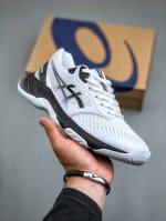 ASICS NETBURNER BALLISTIC FF 3男士高端排球鞋metarise3%轻量回弹运动鞋 亚瑟士 ASICS 推出的这款男子排球鞋，其鞋面由