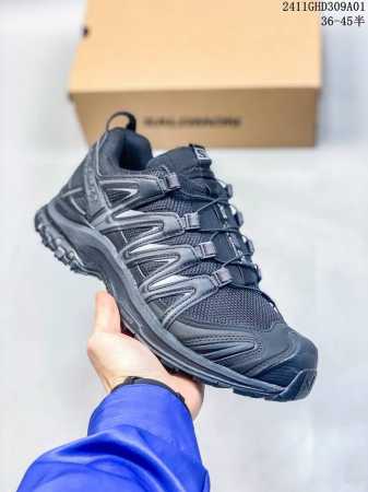 Salomon XA PRO 3D ADV 萨洛蒙户外越野跑鞋 鞋面采用SENSIFIT贴合技术 全方位贴合包裹脚型 鞋跟部鞋底牵引设计 提供强大的抓地性能 更 - 点击图像关闭