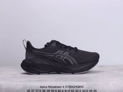 公司级asics Novablast 4 轻量跑鞋 低帮轻量透气缓震休闲运动跑步鞋 货号:1012B510-250 尺码:36 37 37.5 38 39 39