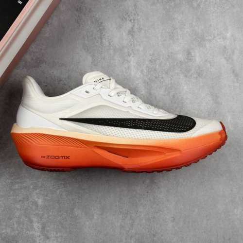本地 核心私 公司级Nk W Zoom Fly 6 耐克超弹轻盈跑步鞋 #鞋款搭载 Flyknit 材料 打造出众弹性 易于穿脱。采用React技术 轻盈耐穿泡