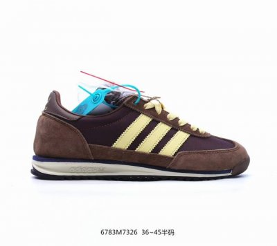 Ad Originals Sl 72 Rs 阿迪休闲防滑耐磨低帮板鞋经典低帮设计和橡胶外底，采用舒爽尼龙鞋面，绒面革饰面和皮革细节搭载着 Ecotex 鞋舌，更