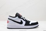 公司级nike Air Jordan 1 Low Aj1乔1低帮休闲板鞋 同步官方配色 头层皮打造 正确满胶鞋垫 四线拉帮 原厂织唛标 鞋舌高弹海绵填充 官方货