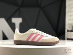adidas 阿迪达斯 德训系列 采用荔枝纹纤维革组合翻毛皮鞋面材质 外置耐磨橡胶大底带你回味最原始的永远经典 阿迪达斯 三叶草Adidas Originals