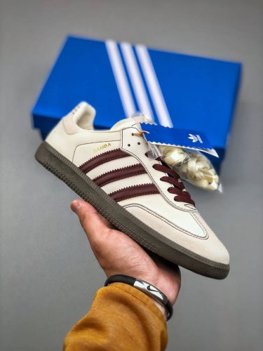 Adidas Originals Samba Adv 复古桑巴舞系列绅士德训足球风百搭低帮休闲运动板鞋 Ig1987 尺码：36-45 半
