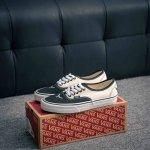 核心私 Vans 和平鸽系列！ Vans Buzz Old Skool 和平鸽 经典黑白帆布拼接低帮运动板鞋 货号：Vn000Cr5Bpb1 尺码：35 36
