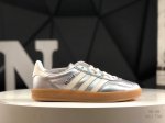 阿迪 Adidas Gazelle Indoor 三叶草休闲防滑耐磨低帮板鞋 鞋头出色设计 塑就出众贴合感 稳固的后跟贴合足部曲线设计 软弹舒适 不易磨脚 橡胶